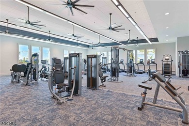 IMMEDIATE MOVE-IN LAKEFRONT OPPORTUNITY WITH PREMIUM UPGRADES - photo 36