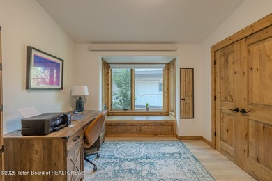 This exceptional, well-maintained W Jackson triplex is a rare - photo 19