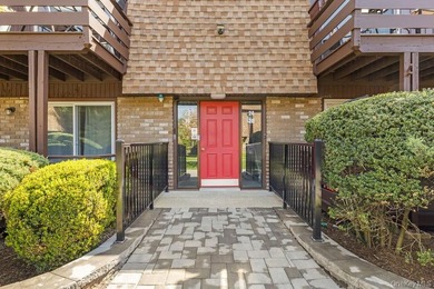 Welcome to New Holland Village! This beautifully maintained - photo 24