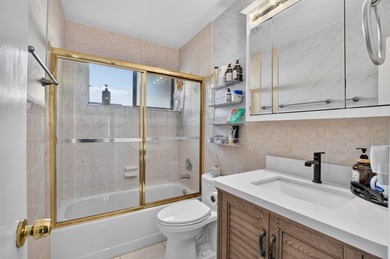 Welcome to this charming 3-bedroom, 2-bathroom, 1-car garage - photo 29