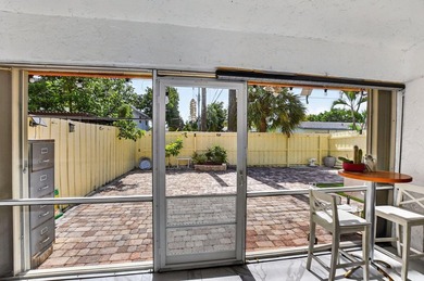 Welcome to this charming 3-bedroom, 2-bathroom, 1-car garage - photo 33