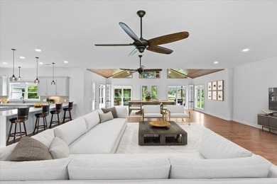 Luxury lakefront living in the highly sought-after Headland - photo 10
