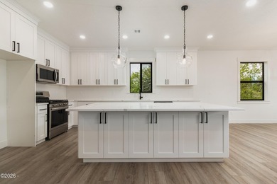Quality one level New Construction home in the highly desirable - photo 11
