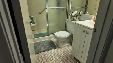 Welcome to this beautifully maintained 2-bedroom, 1.5-bath home - photo 11