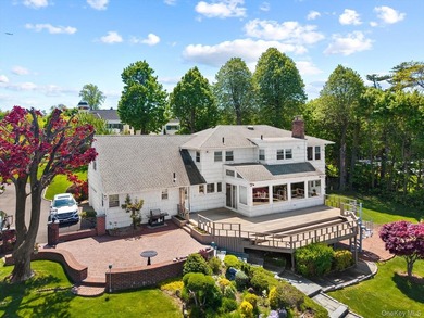 Set on 1.34 private waterfront acres in the Village of Kings - photo 20