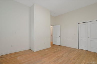 Welcome to 294 Hemlock Street, a classic Brooklyn row house - photo 4
