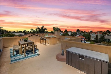 Come home to this stunning Spanish Mediterranean estate. The - photo 31