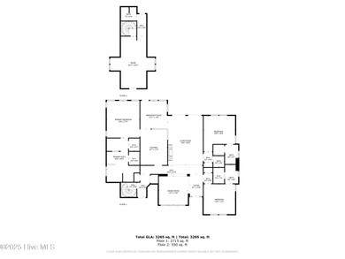 Luxury Living Redefined - Custom Home with Private Wildlife - photo 46