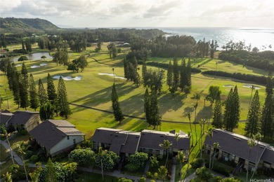 Laid back luxury and an exceptional location! This beautifully - photo 9