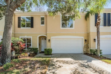 Lake Townhome/Townhouse For Sale in Tampa, Florida