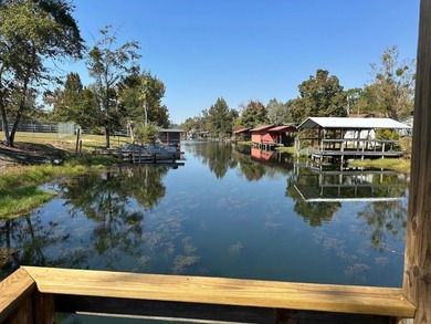 2400 sq ft home located on canal with short boat ride to open - photo 6