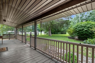 Welcome to this charming 3-bedroom, 2-bath cottage-style home - photo 9