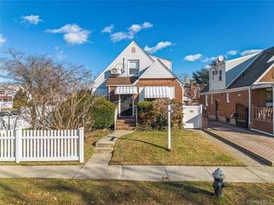 Nestled In a Prime Bayside Location, This Well-Appointed - photo 1