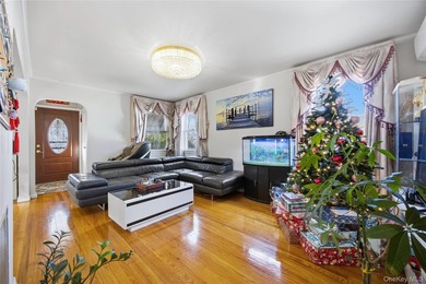 Nestled In a Prime Bayside Location, This Well-Appointed - photo 2