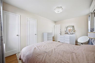 Nestled In a Prime Bayside Location, This Well-Appointed - photo 7