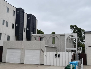 Opportunity Knocks! Exceptional investment and development - photo 9