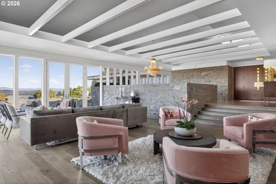 A one-of-one Architectural Offering with Panoramic Mountain & - photo 10