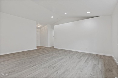 Stylish, single-level home, located in the desirable north side - photo 11