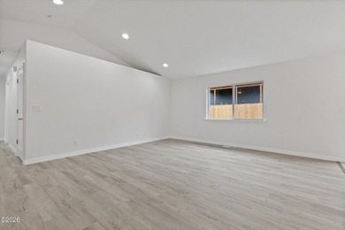 Stylish, single-level home, located in the desirable north side - photo 13