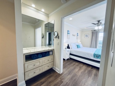 Welcome to this beautifully updated 1-bedroom & rare 1.5-bath - photo 18