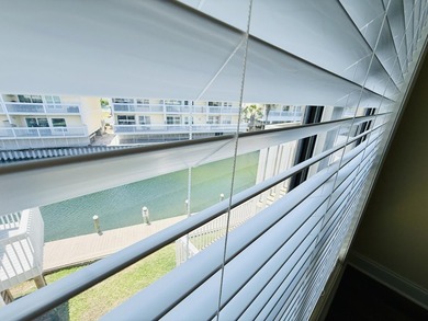 Welcome to this beautifully updated 1-bedroom & rare 1.5-bath - photo 22