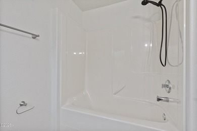 Stylish, single-level home, located in the desirable north side - photo 23