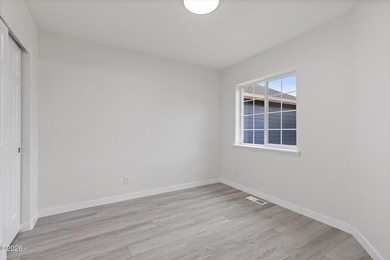 Stylish, single-level home, located in the desirable north side - photo 28