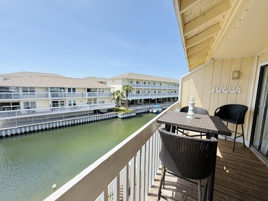Welcome to this beautifully updated 1-bedroom & rare 1.5-bath - photo 30