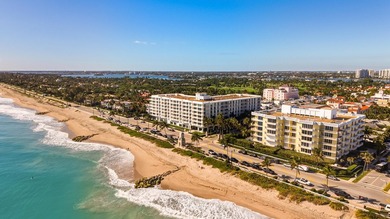 There are captivating direct ocean views from every room- - photo 30