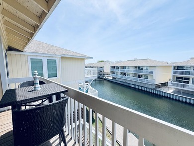 Welcome to this beautifully updated 1-bedroom & rare 1.5-bath - photo 31