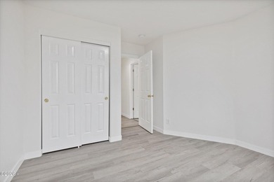 Stylish, single-level home, located in the desirable north side - photo 31