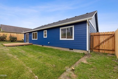 Stylish, single-level home, located in the desirable north side - photo 40