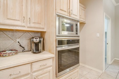 MOTIVATED SELLERS!!!!!!!!!Located in the gated community of - photo 6