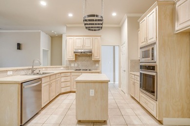 MOTIVATED SELLERS!!!!!!!!!Located in the gated community of - photo 8