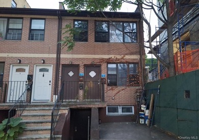 This Duplex Style Home Features 5 Bedrooms, 2 Full Baths and - photo 3