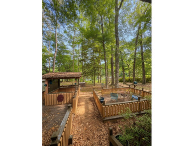 Lakefront Opportunity with Endless Potential! This 3-bedroom - photo 6