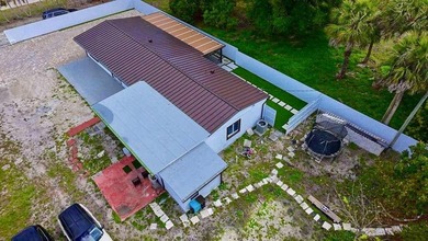 BEAUTIFUL HOME!! 4 bedrooms and 2 bathrooms, this property - photo 11