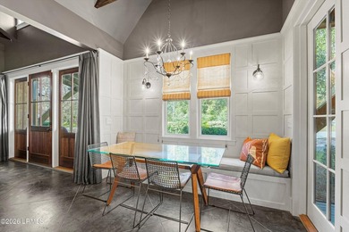 An exceptional architectural residence in one of downtown - photo 14