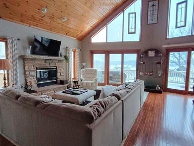 Waterfront home! Beautiful Lake Carroll home with 4 bedrooms, 3 - photo 14