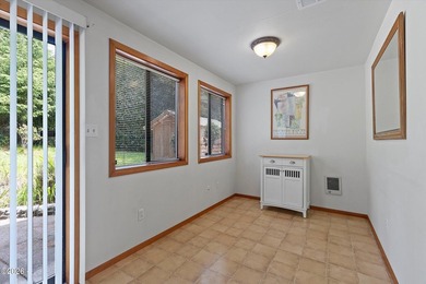 CHARMING COASTAL HOME! This 2,320 square foot home is located on - photo 15