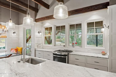 An exceptional architectural residence in one of downtown - photo 17