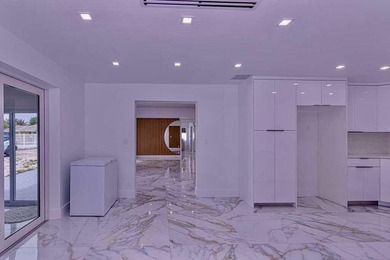 BEAUTIFUL HOME!! 4 bedrooms and 2 bathrooms, this property - photo 18