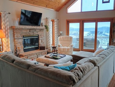 Waterfront home! Beautiful Lake Carroll home with 4 bedrooms, 3 - photo 21