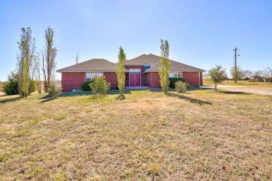 Lake Home Sale Pending in Cashion, Oklahoma