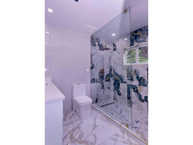 BEAUTIFUL HOME!! 4 bedrooms and 2 bathrooms, this property - photo 33