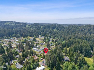 CHARMING COASTAL HOME! This 2,320 square foot home is located on - photo 47