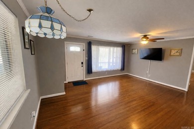 Welcome to 130 Sheridan Rd in North Little Rock-a spacious 3 bed - photo 7