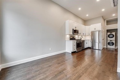 Calling all investors, business owners and house hackers! - photo 6