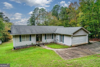 Lake Sinclair Home For Sale in Sparta Georgia