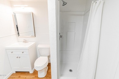 Excellent opportunity to own an Oceanview triplex in the - photo 14